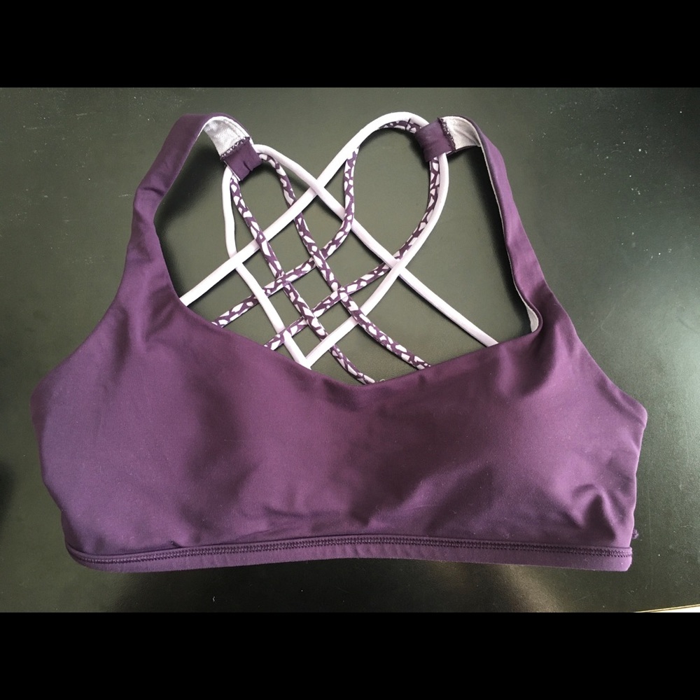 Lululemon sz 8 Free To Be purple bra (rare)